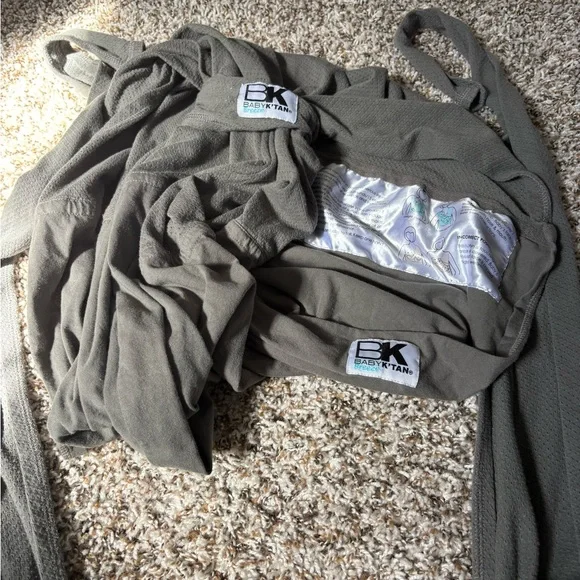 Like new BABY K'TAN BREEZE CHARCOAL - Picture 5 of 9